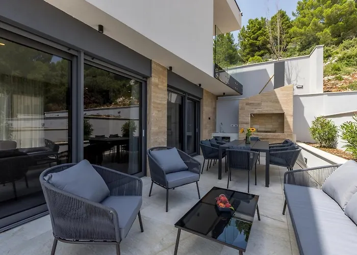 Luxury Luce Seaside Heated Pool Sauna * Potomje