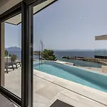 Luxury Luce Seaside Heated Pool Sauna * Potomje
