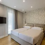 Вилла Luxury Luce Seaside Heated Pool Sauna Potomje