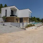 Villa Luxury Luce Seaside Heated Pool Sauna