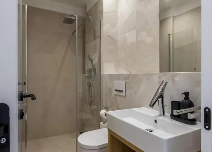 Luxury Luce Seaside Heated Pool Sauna Villa *